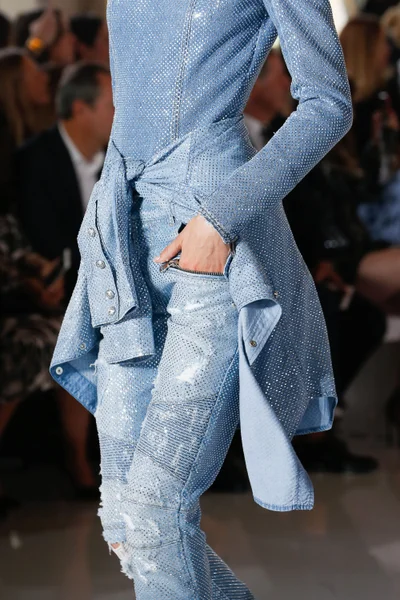 Look 65